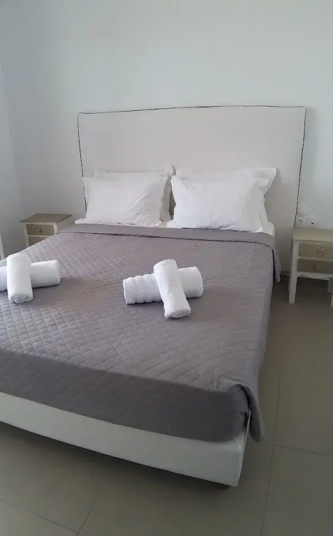 Lofos Apartments