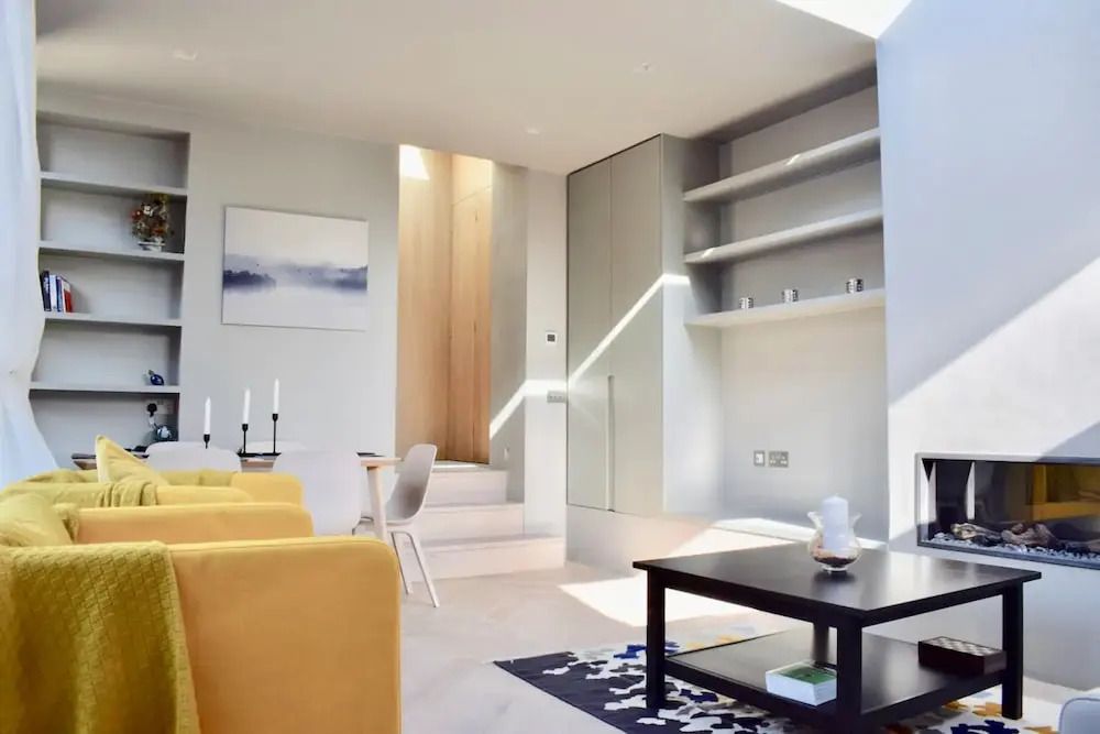Serene And Modern 2 Bedroom Cottage