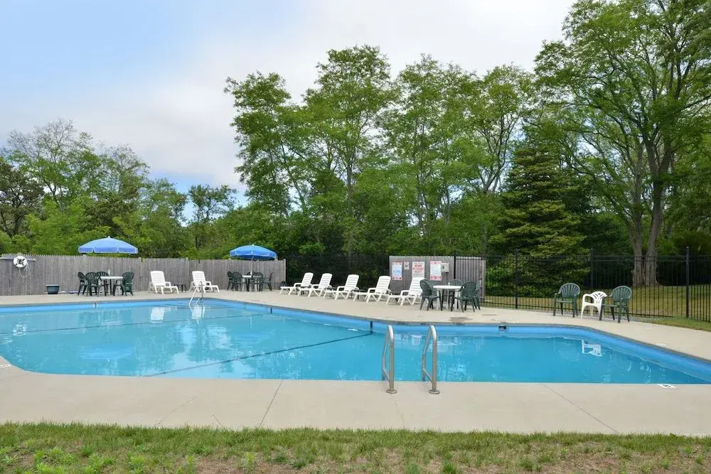 Blue Dolphin Inn