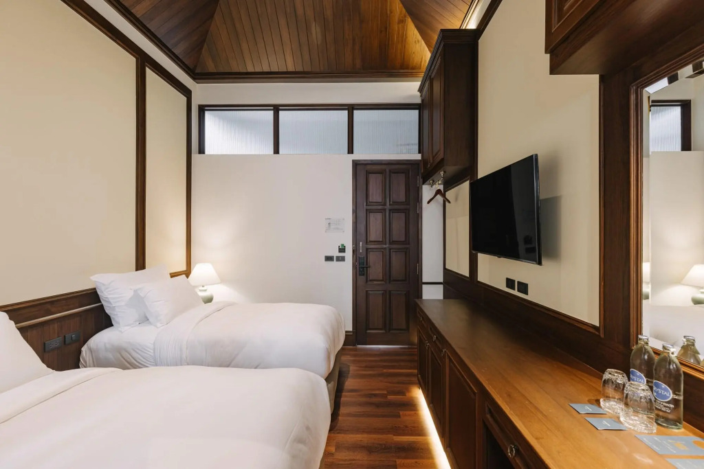 Coucou Hotel