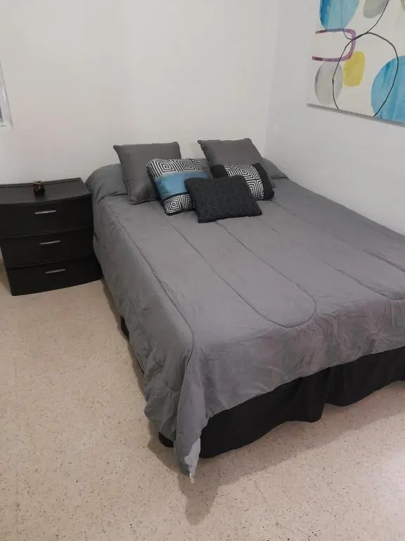 Cozy apartment across the San Juan airport