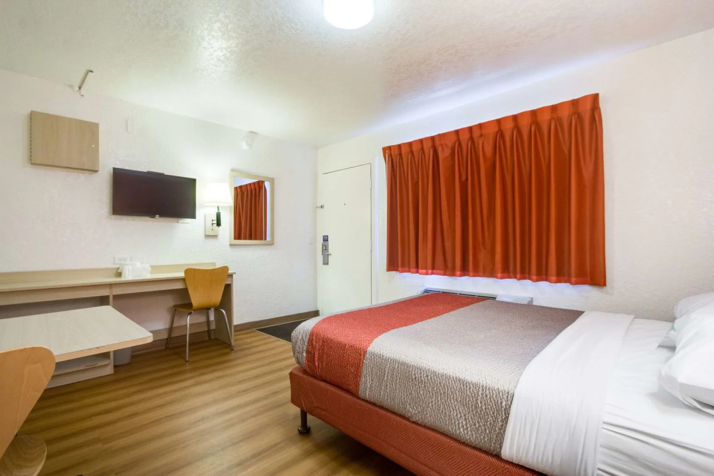 Park Inn by Radisson, Lakewood