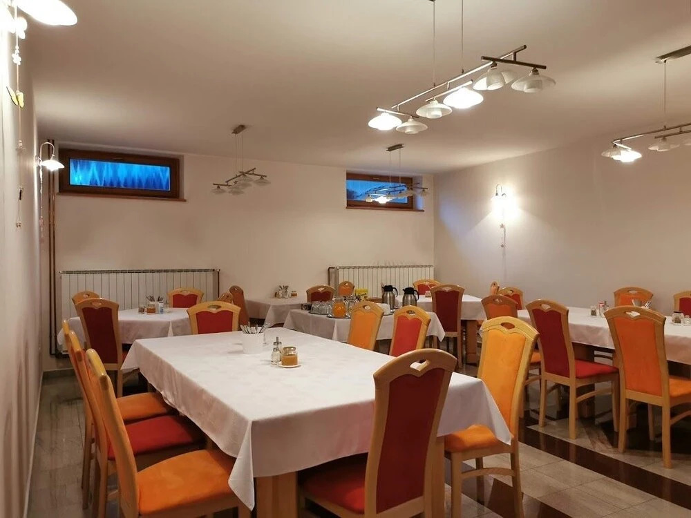 Rooms and Apartments Panker
