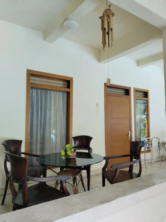 ZEN Rooms K. H. Moh Toha Ciawi