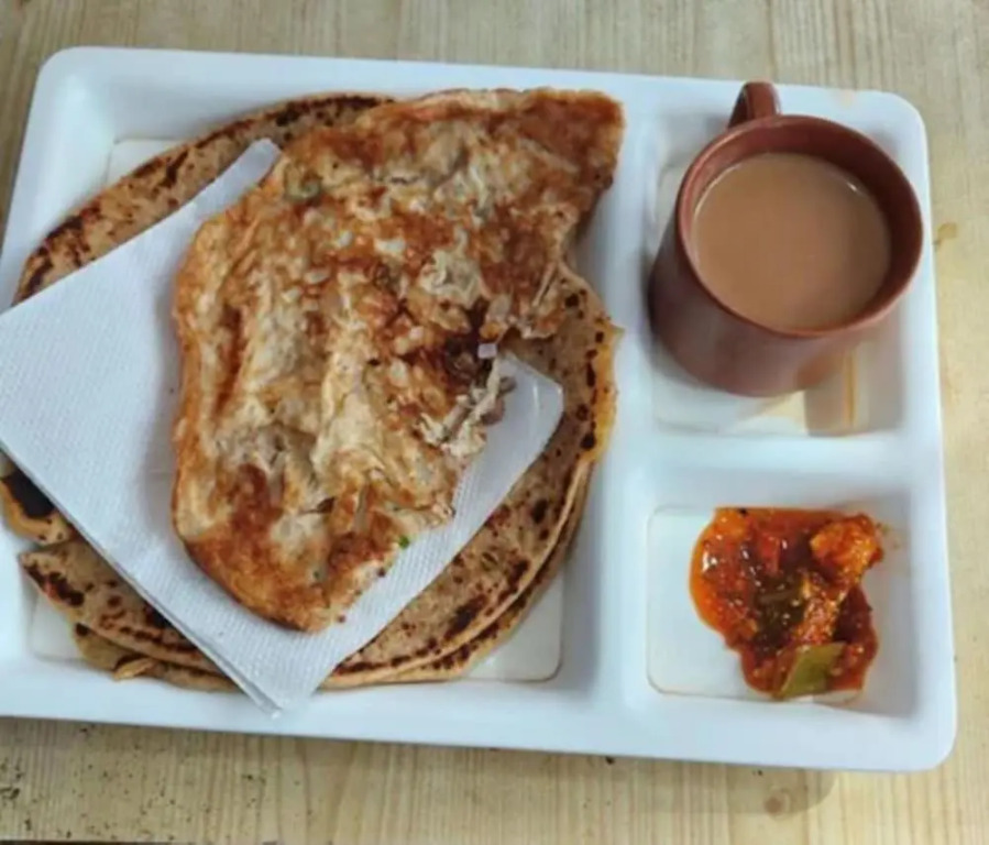 Goroomgo Hotel Ishan Katra