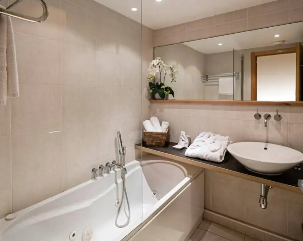 Arthur Properties Rue dAntibes