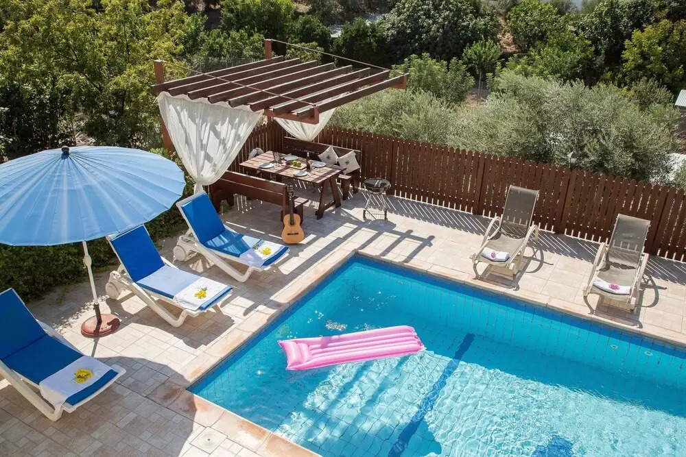 Coral Bay Sunlight Villa
