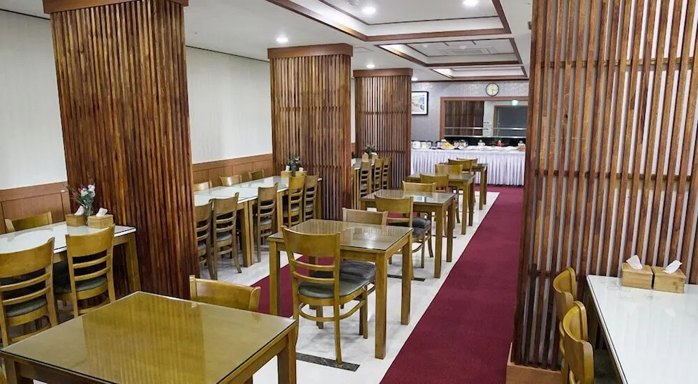 Ra Hotel