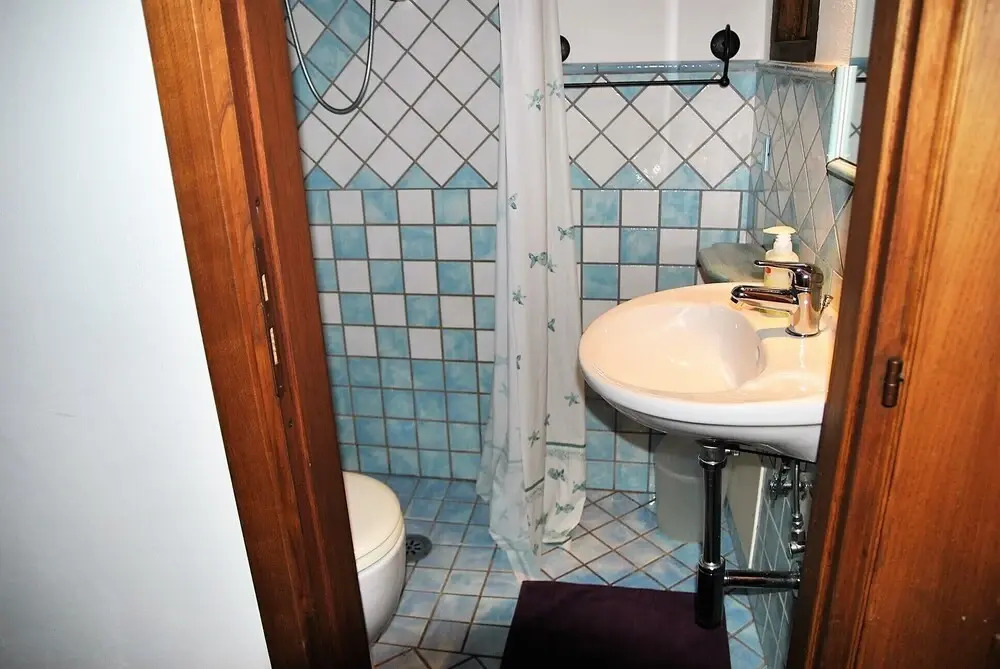 Double Room With Private Bathroom and Breakfast on Request