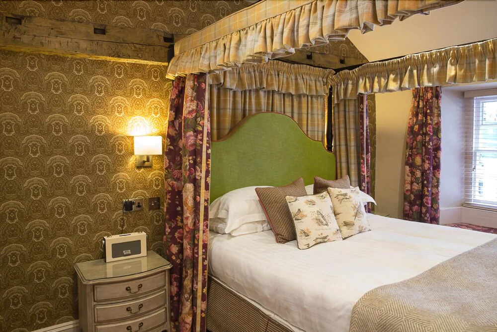 Queens Head Inn & Restaurant