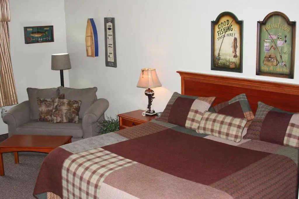 Gladstone Inn and Suites