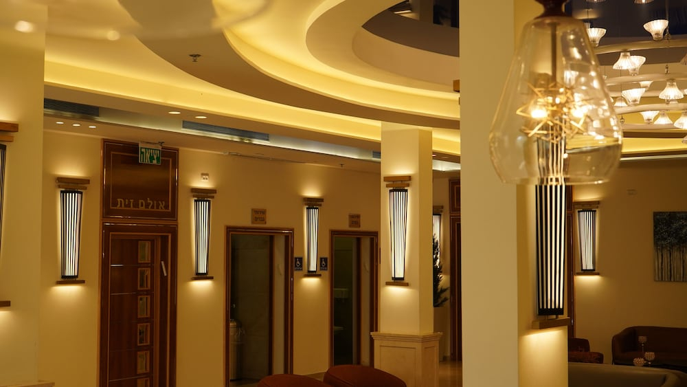 Aristocrat Hotel