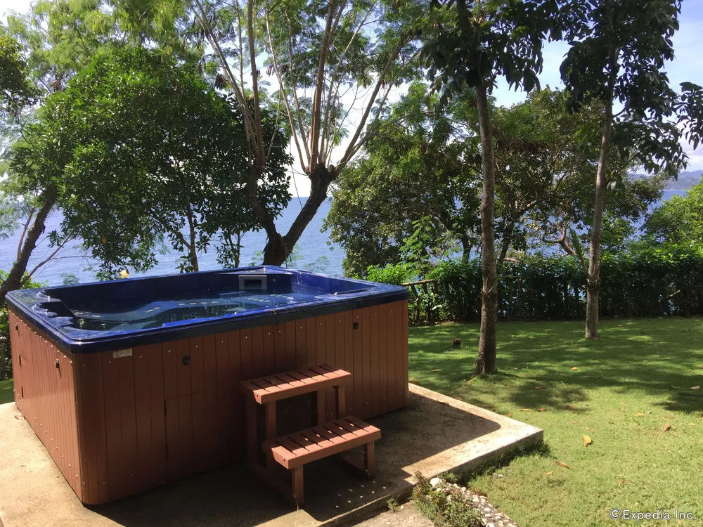 Bohol-Lahoy Dive & Beach Resort
