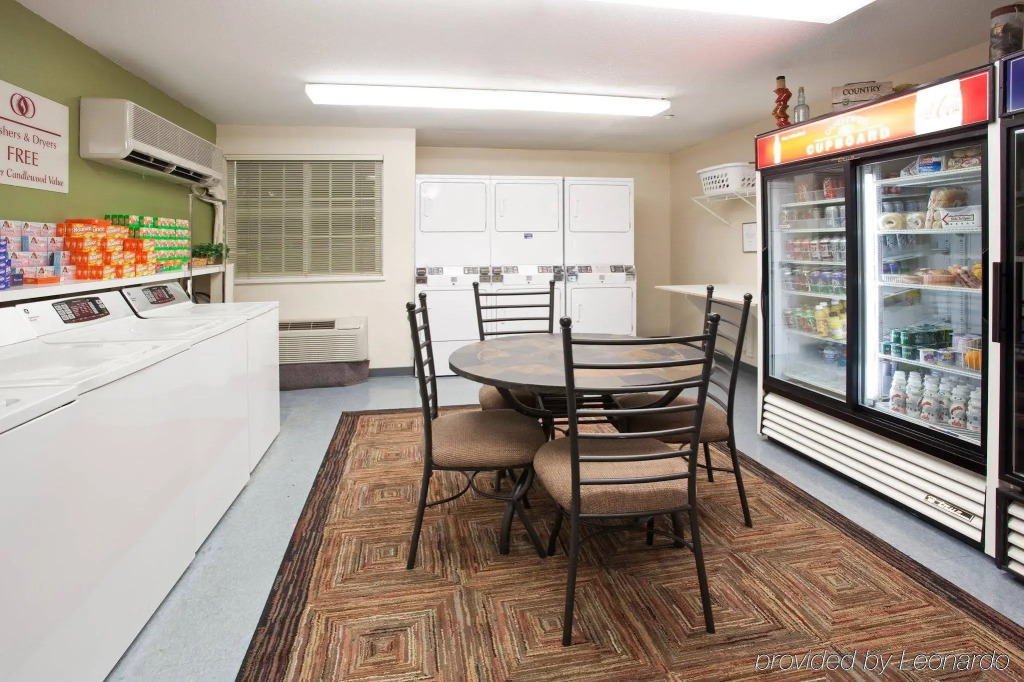 Sonesta Simply Suites Denver West Federal Center