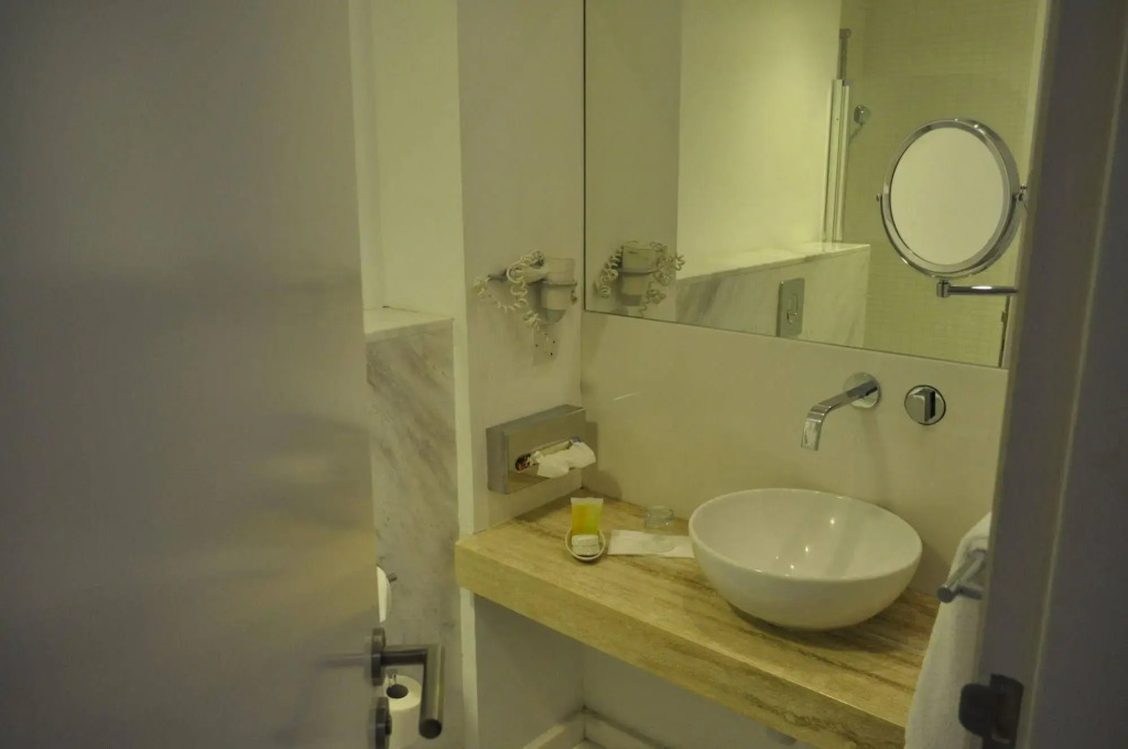 Sun Hall Hotel