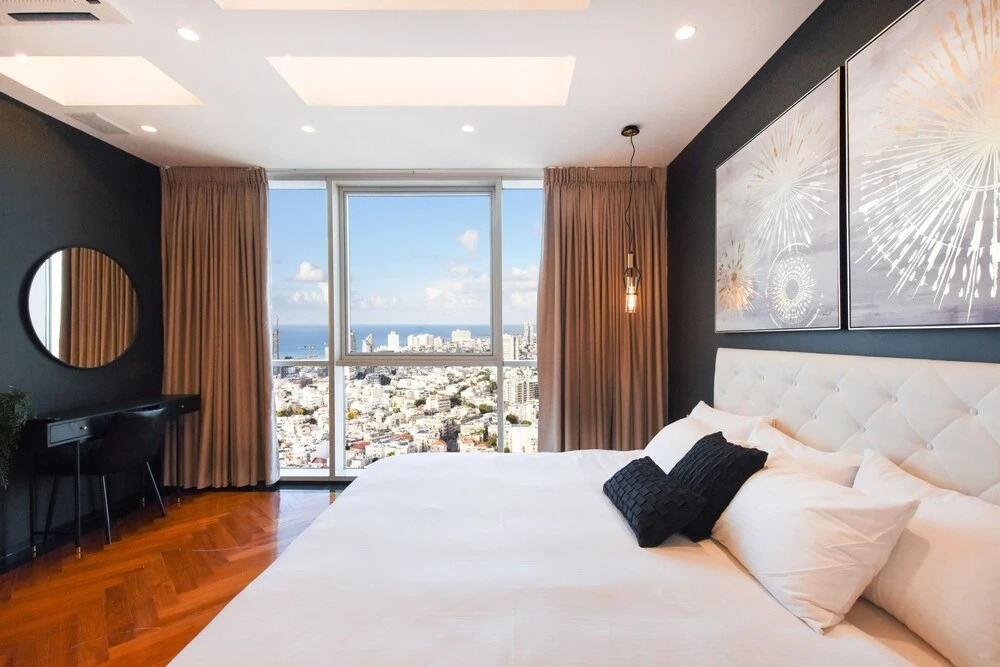 Tower Sea View Luxury 32 Floor Apartment