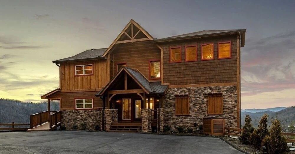 Awesome Mountain Sunsets - 5 Bedrooms, 5.5 Baths, Sleeps 16 5 Cabin by RedAwning