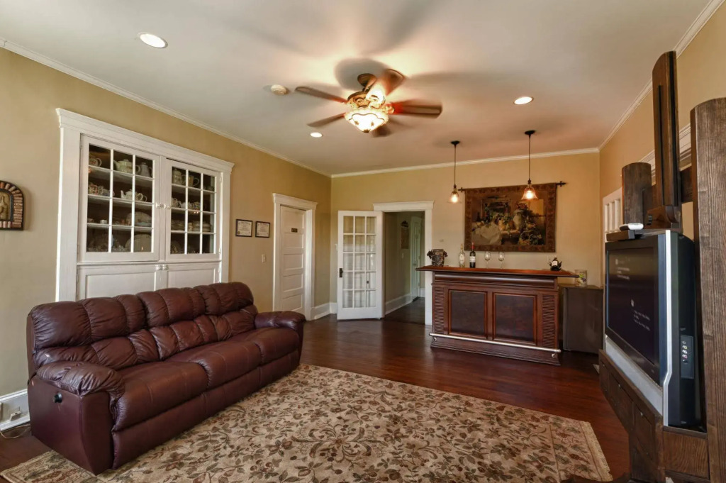 Steeles Tavern Manor Bed and Breakfast