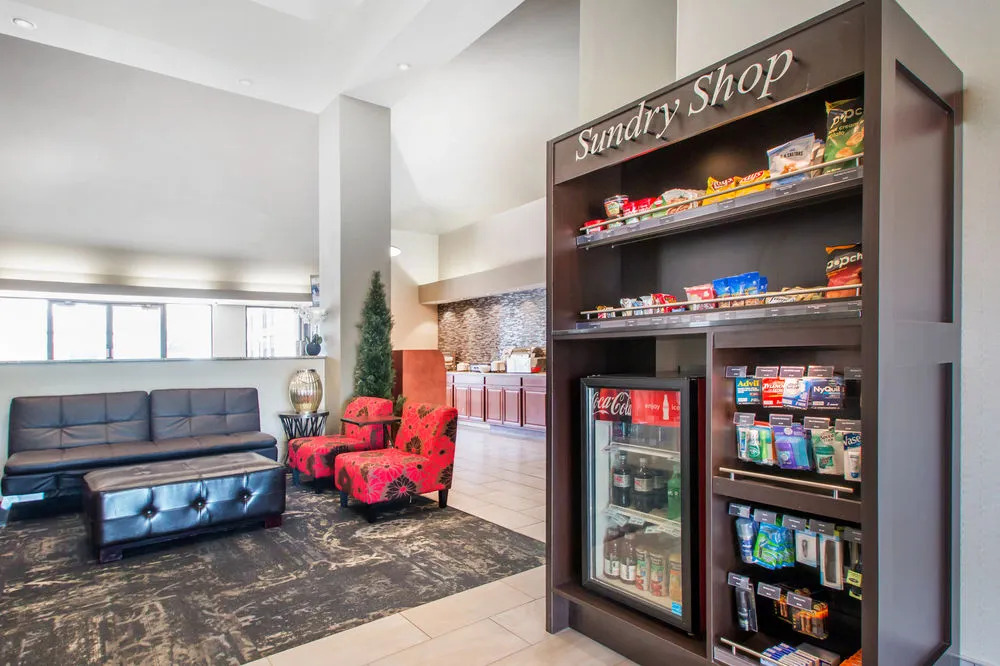 Clarion Inn & Suites Springfield