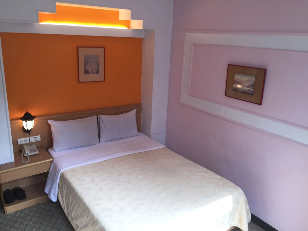 Yes Hotel