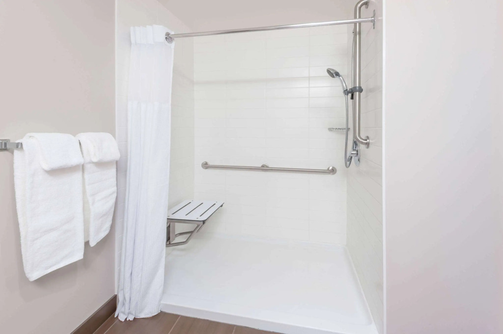 Microtel Inn & Suites by Wyndham Fort Saint John
