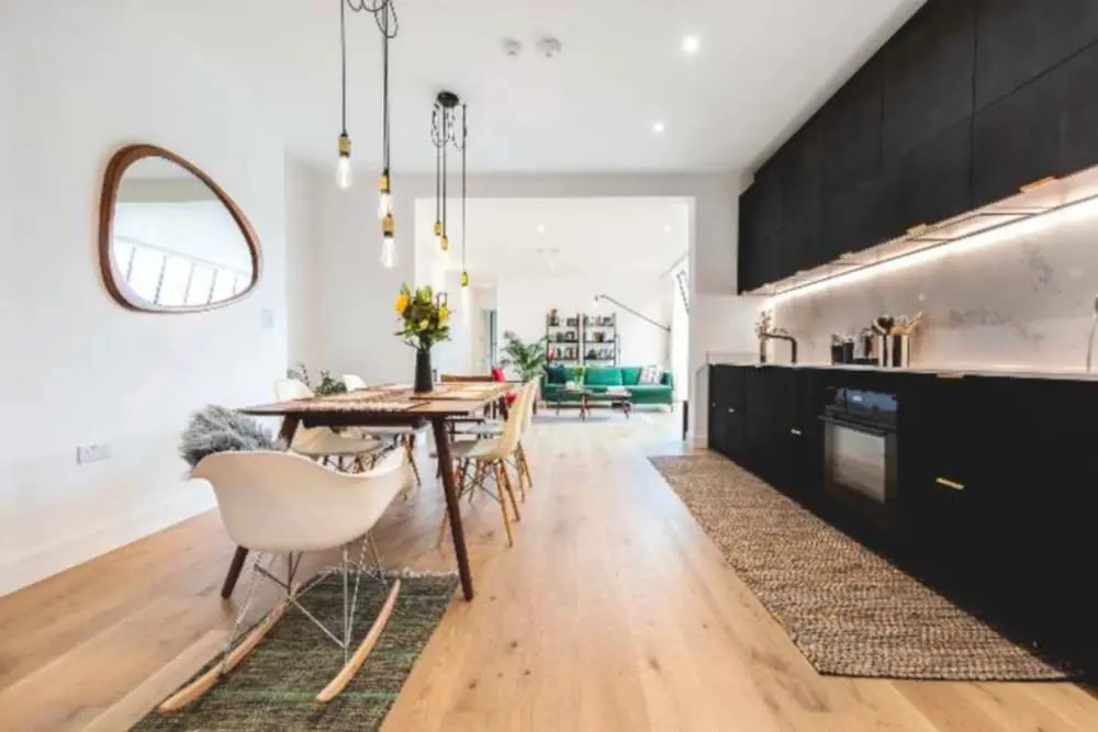 3 Bedroom Warehouse-style Apartment in Balham