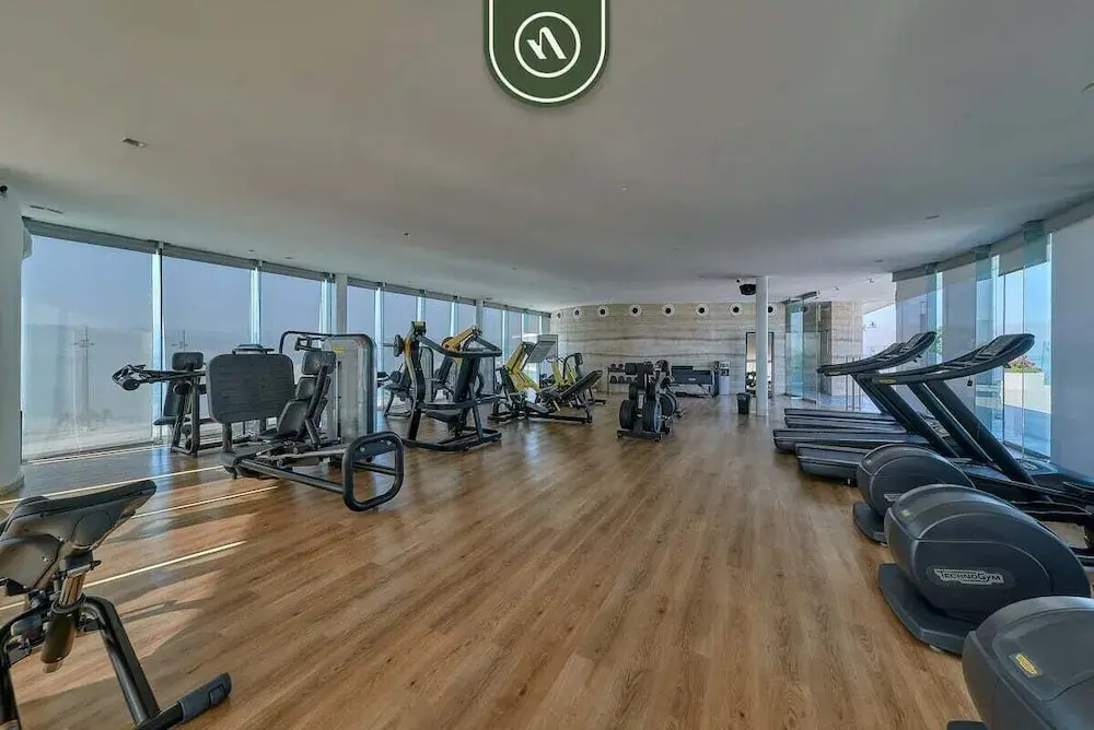 Oceanfront 2BR Condo - Pool - Cevicheria - Beach