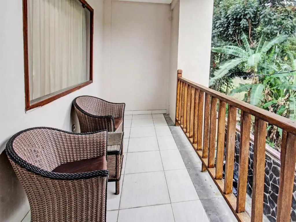 OYO 91696 Kimara Homestay & Resto