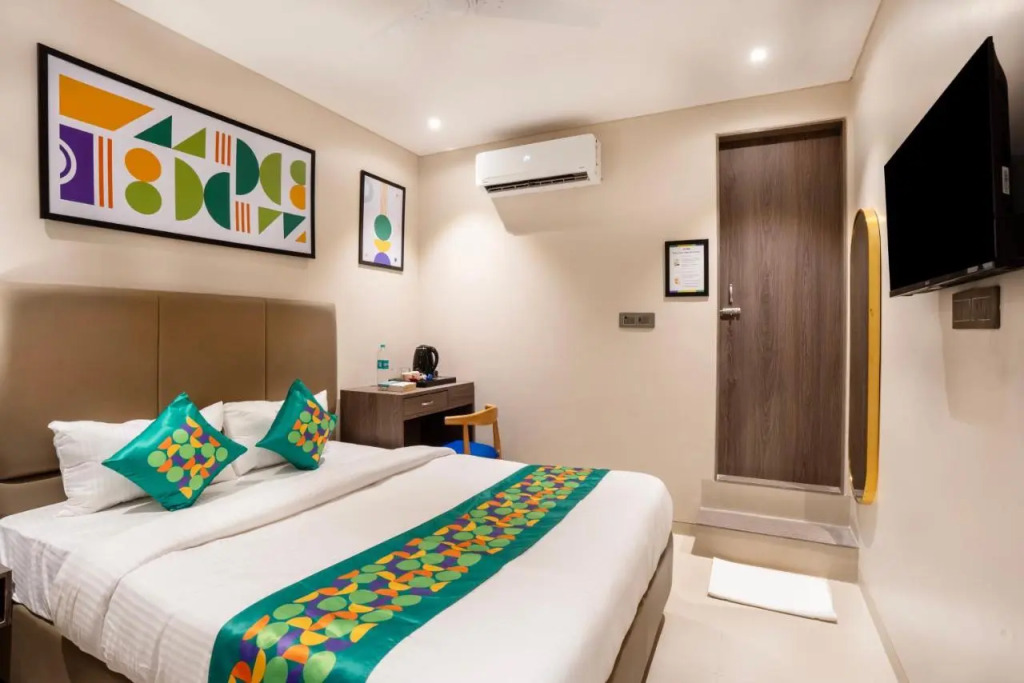 Treebo Vro Boutique, Andheri East