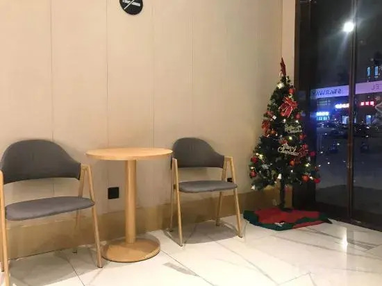 Yilong Anyun Hotel (Nanjing Jiangning Binjiang Development Zone Metro Station Hotel)
