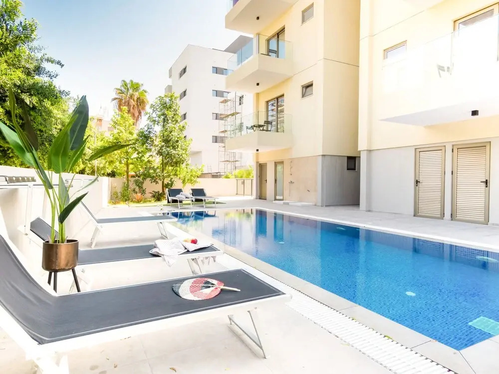 "sanders Evolution - Nice 3-bdr Apt w/ Shared Pool"