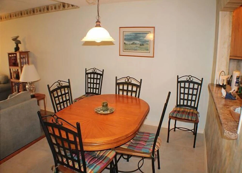 Summerhouse 228
