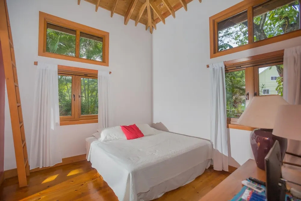 Casa Palmera 2 Bedroom Home by RedAwning