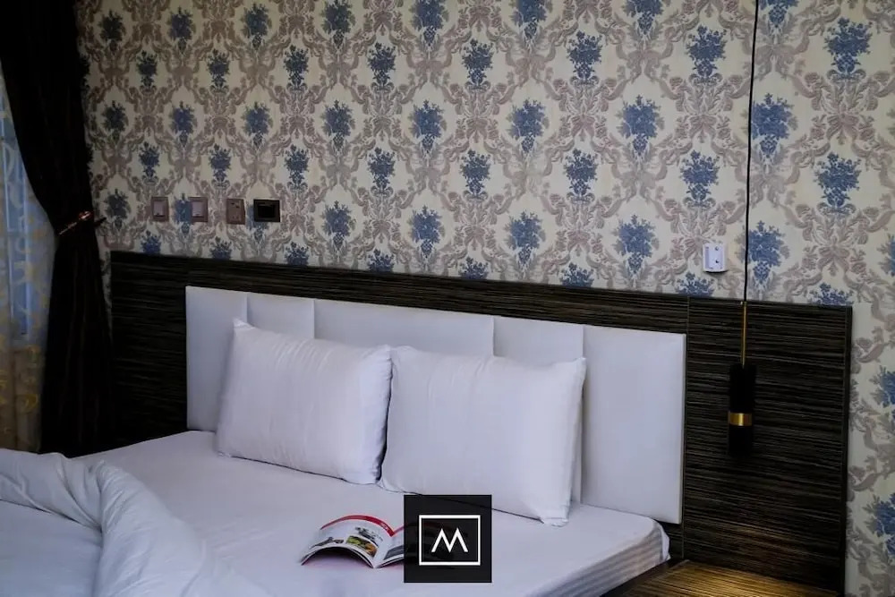 Mo-House Hotels and Apartments