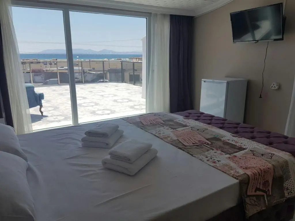 Midilli Otel Sarimsakli