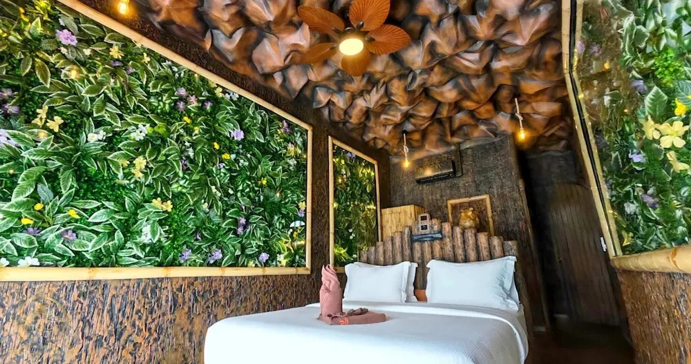 MANJILAND Luxury Pool Villa Pattaya