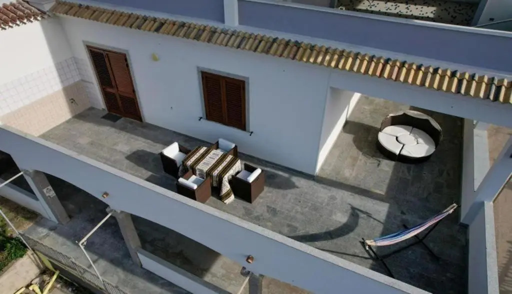 Appartamento con grande terrazza VISTA MARE