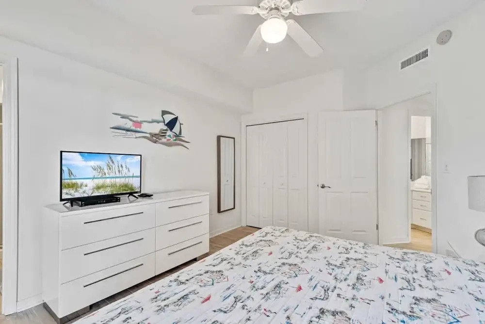 Palms 304 Beachfront 3BR 3BA Corner Condo
