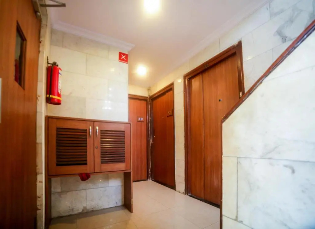 Hotel Lucky Bandra