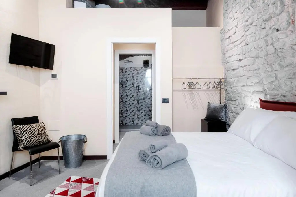 Historical Suites by "The House Of Travelers"