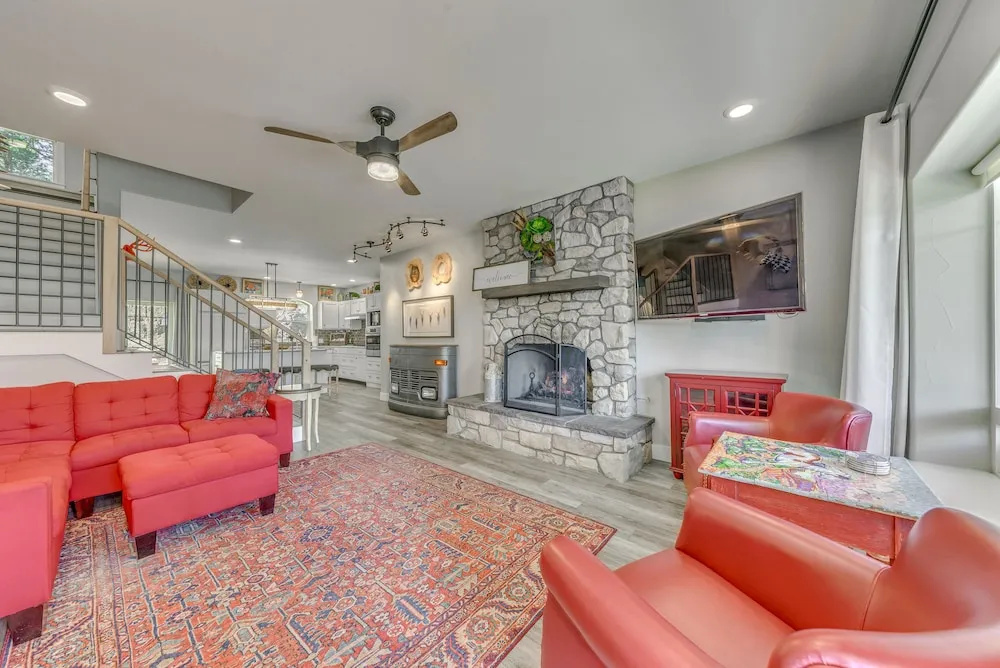 Ruidoso Home w/ Hot Tub & National Forest Access!