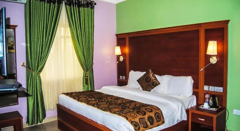 Royal Jatoz Hotels