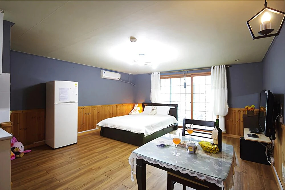 Gyeongju Evergreen Penison