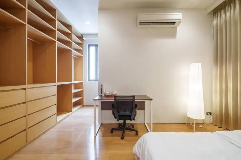 Ekkamai Villa Sleeps 12 with Cinema