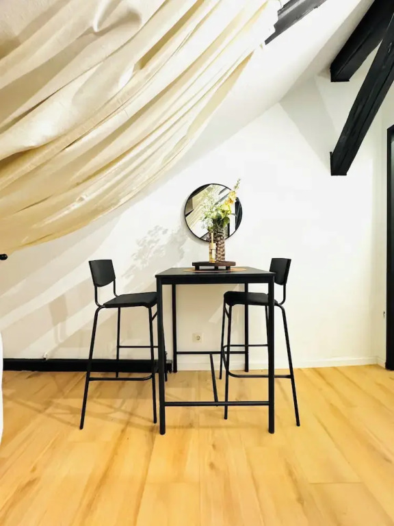 Comfortable Budget Room near Liesing