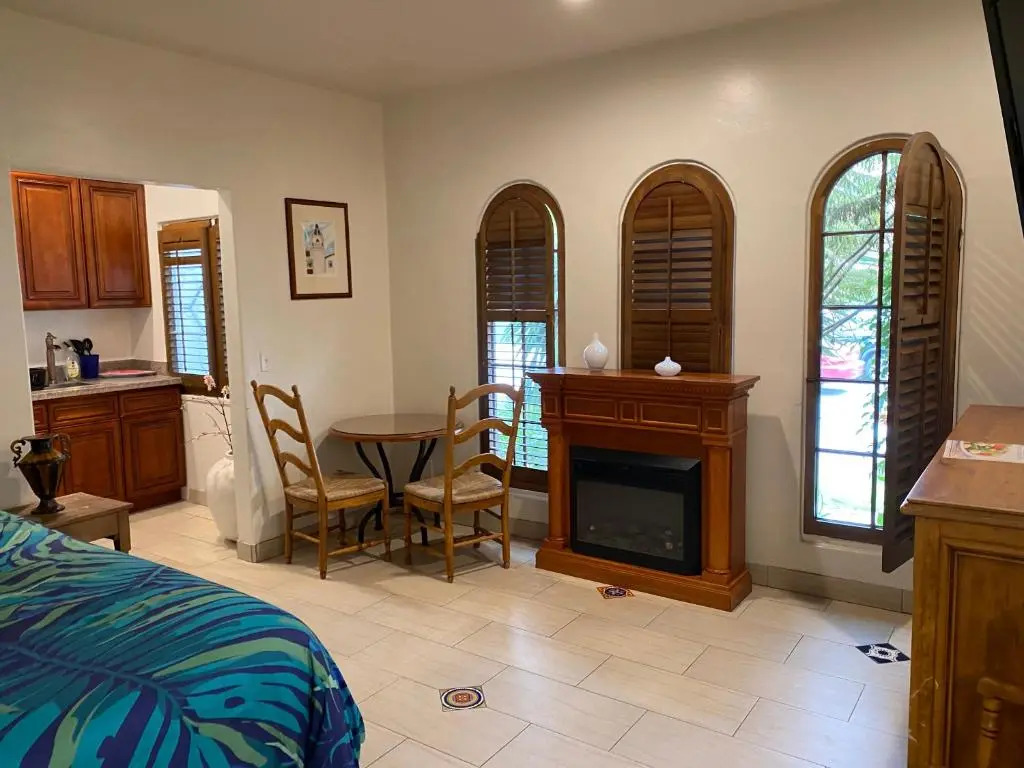 Villa Rosa Inn