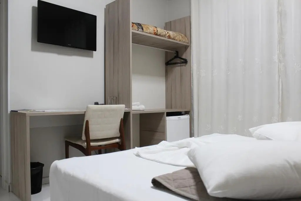AJ Hotel Chapecó - Fácil Acesso Pátio Shopping e Rótula da Bandeira