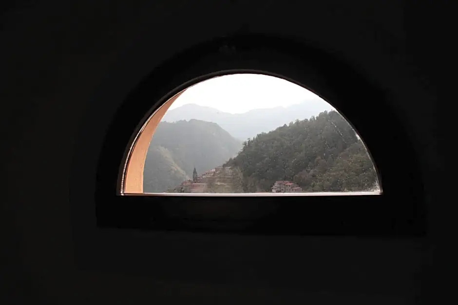 Pania forata hostel