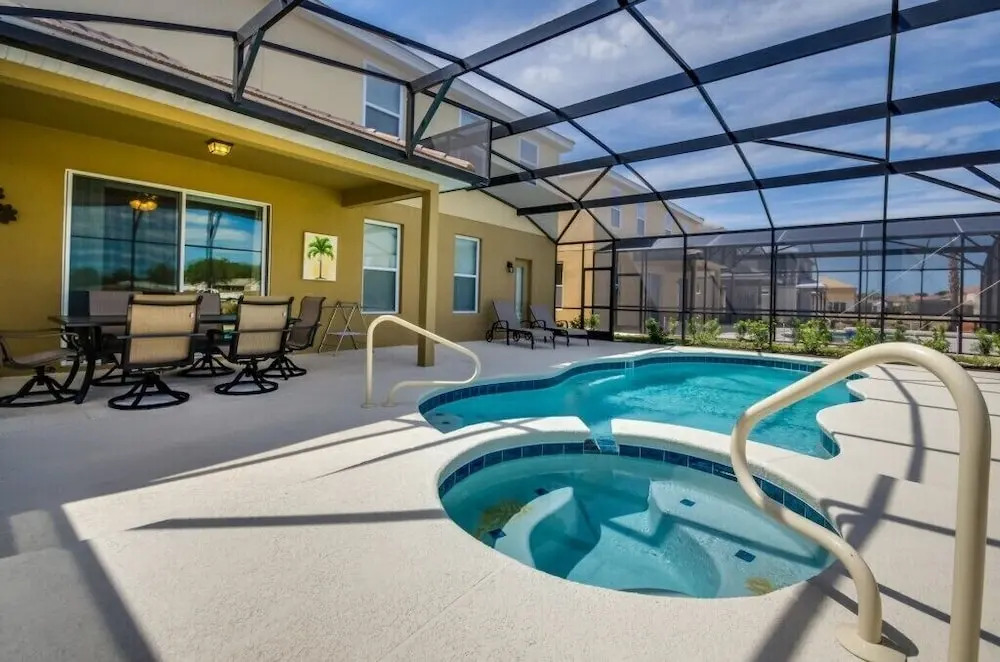 5-Bedroom Villa in Davenport 5298WW