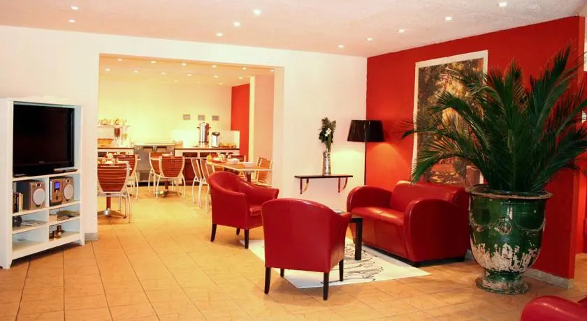 Revotel
